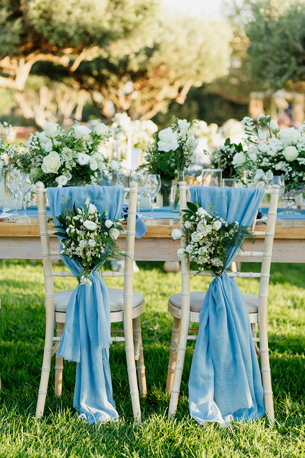 outdoor-wedding-athens-romantic-decoration-dusty-blue-hues_38x