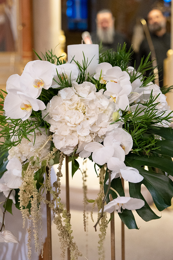 romantic-summer-wedding-athens-total-white-hydrangeas-orchids_19