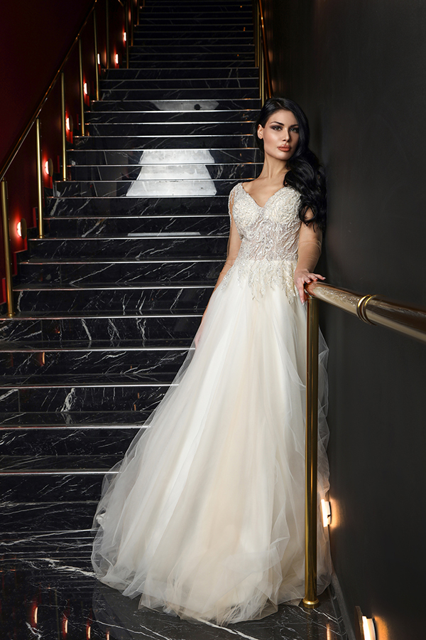 utterly-bridal-look-dream-lovely-wedding-dresses-tranoulis-fashion_19