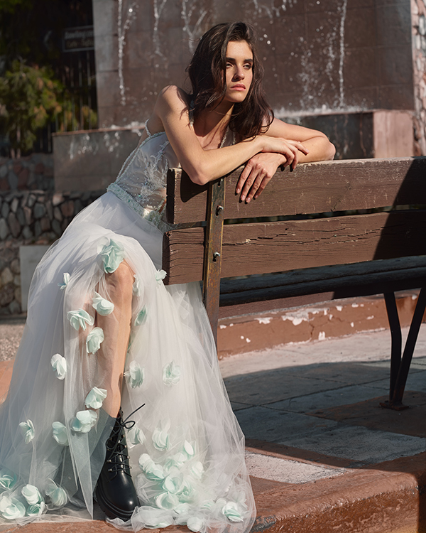 aetherial-full-romantism-wedding-gowns-eni-angelique-signature_06x