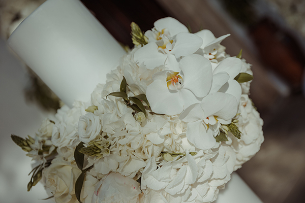 chic-summer-wedding-chania-white-peonies-hydrangeas_10x