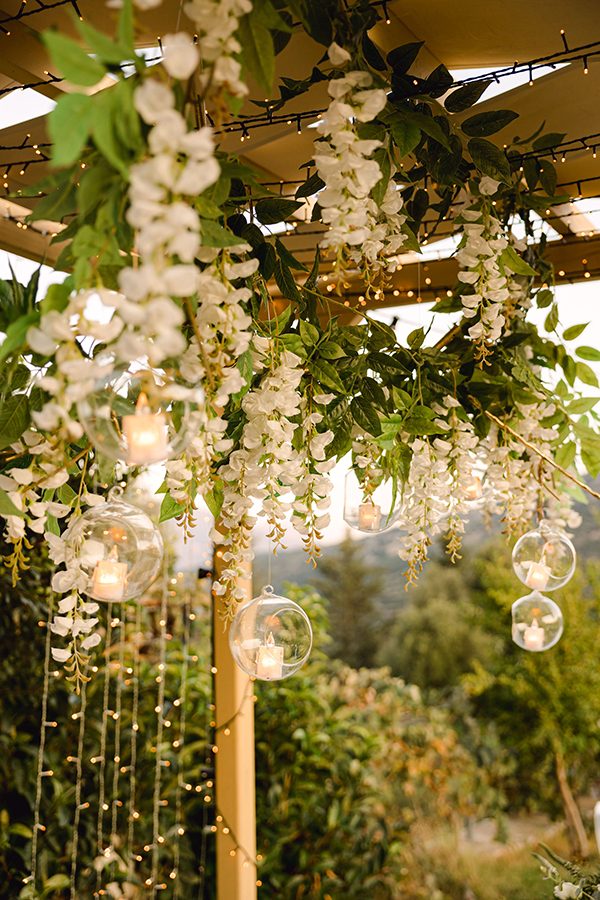 romantic-fall-wedding-kefalonia-eucalyptus-white-flowers_22