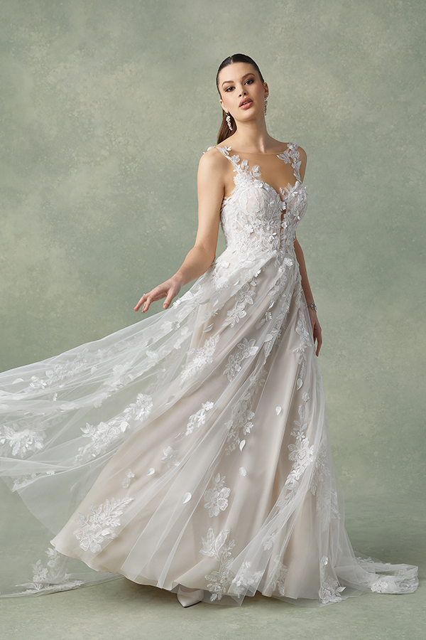 stunning-wedding-dresses-justin-alexander_01x