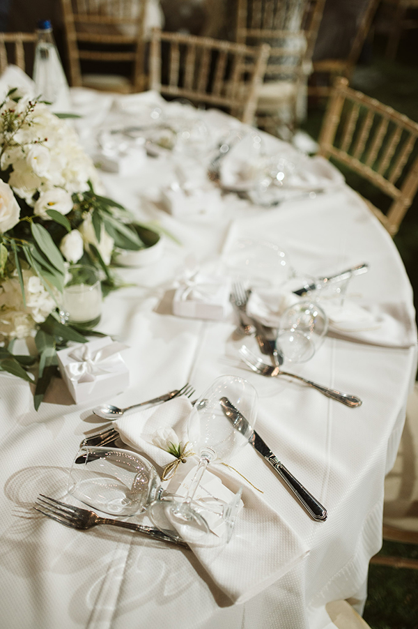 bloom-summer-wedding-athens-all-time-classic-white-hues_28
