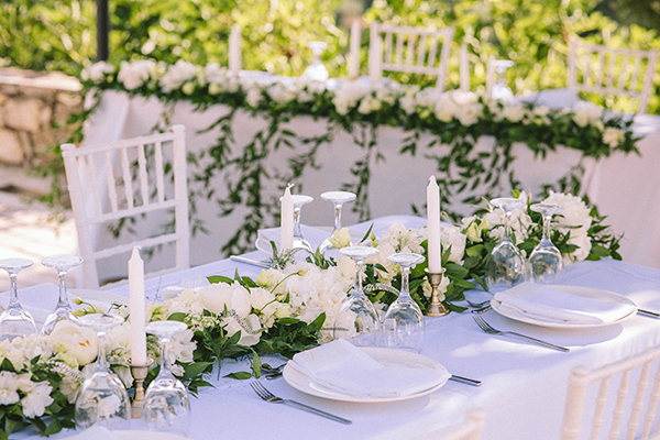 chic-summer-wedding-crete-all-white-romantic-florals_36