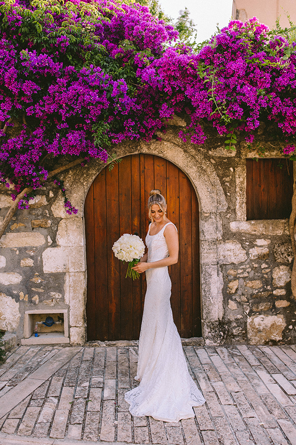 chic-summer-wedding-crete-all-white-romantic-florals_55