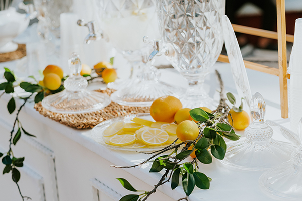 lovely-summer-wedding-thessaloniki-white-lisianthus-hydrangeas_09