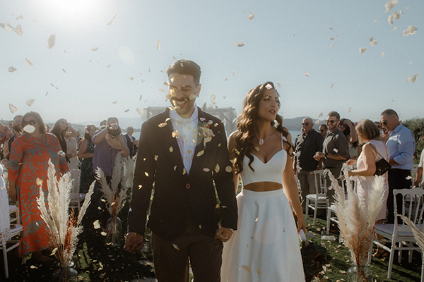 Παραθαλάσσιος καλοκαιρινός γάμος στα Χανιά με pampas grass και ανθούρια │ Κωνσταντίνα & Γιάννης