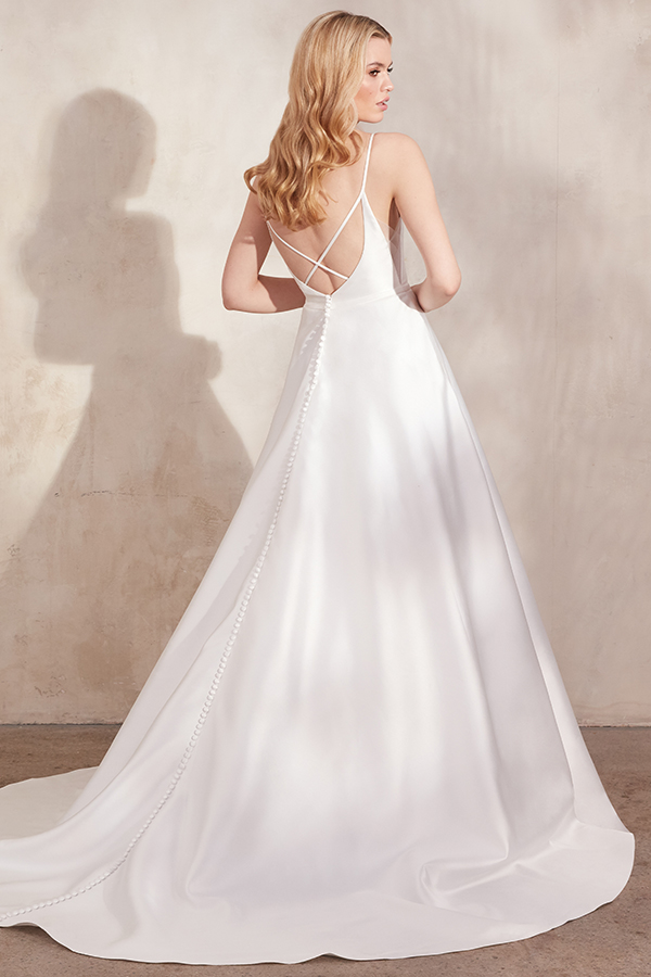 stylish-wedding-dresses-bridal-collection-adore-justin-alexander_03x