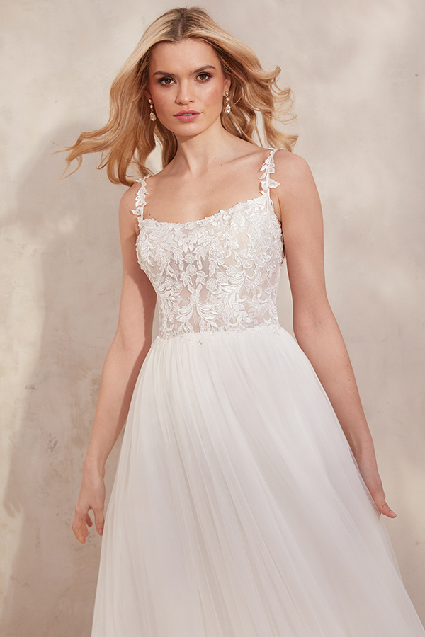 stylish-wedding-dresses-bridal-collection-adore-justin-alexander_15x
