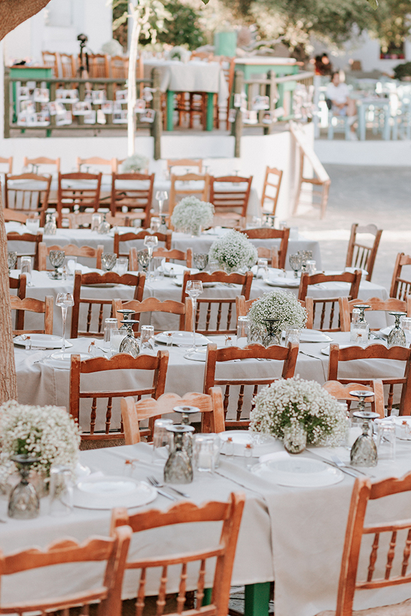 summer-wedding-folegandros-island-baby-breaths-romantic-details_27x