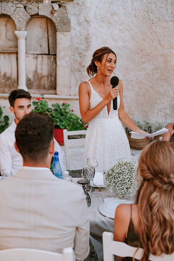 summer-wedding-folegandros-island-baby-breaths-romantic-details_41x