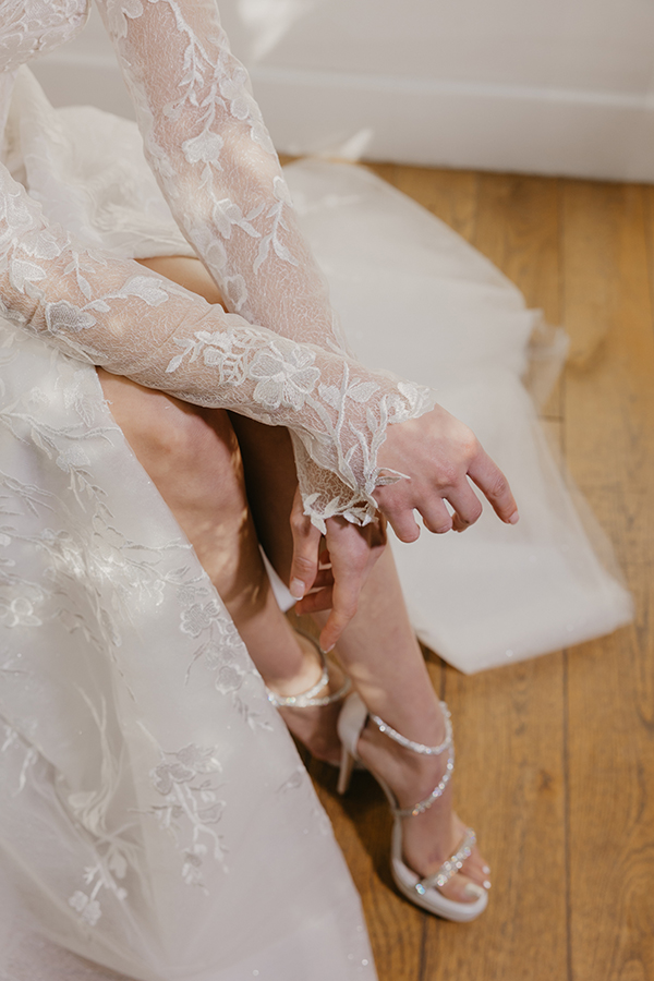 flowy-wedding-dresses-lenia-haute-couture-romantic-sleeves_19
