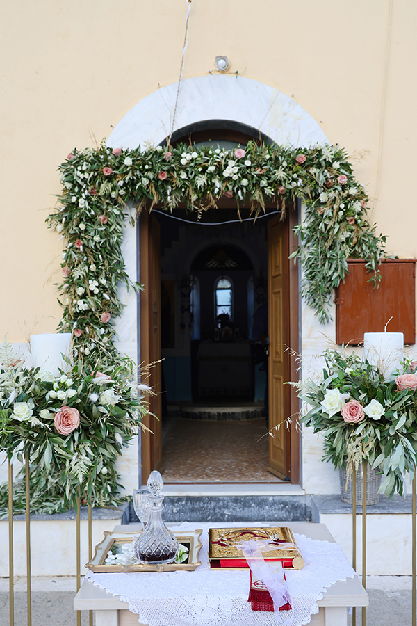 beautiful-destination-summer-gytheio-wedding-white-roses-olive-leaves_10