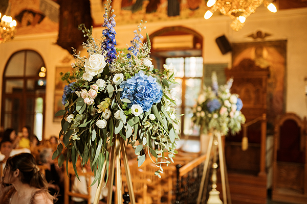 fall-wedding-limassol-blue-hydrangeas-roses_11x