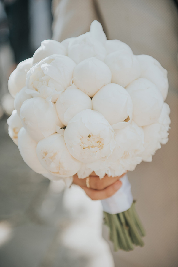 lovely-summer-wedding-baptism-papingo-white-florals_24