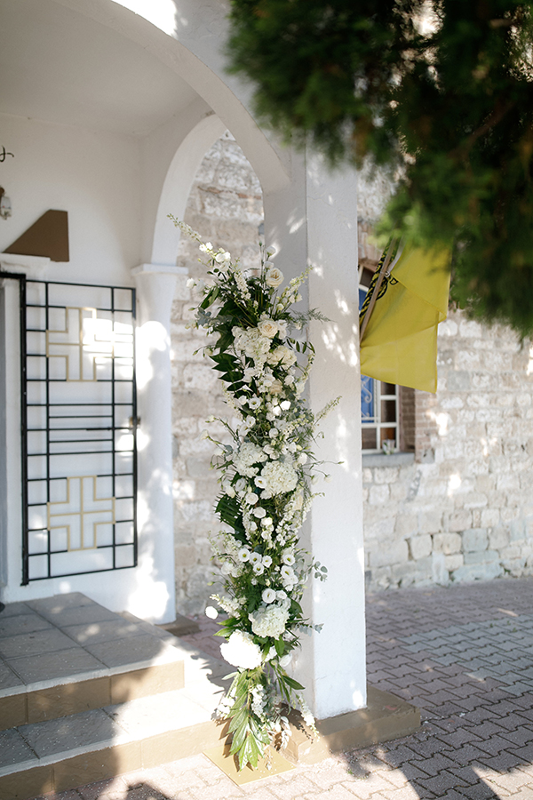 romantic-summer-wedding-chalkidiki-white-flowers_04