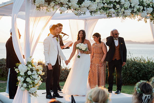 Ινδικός – Εβραϊκός καλοκαιρινός γάμος στην Αθήνα με ξεχωριστά στιγμιότυπα │ Sonia & Trevor