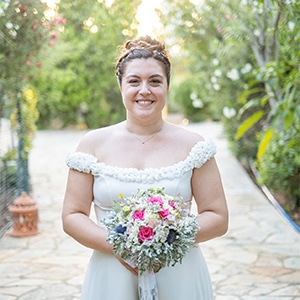 Ρομαντικός πολιτικός γάμος στο Κτήμα Μελεαγρίς με ροζ τριαντάφυλλα | Βίβιαν &  Άγους