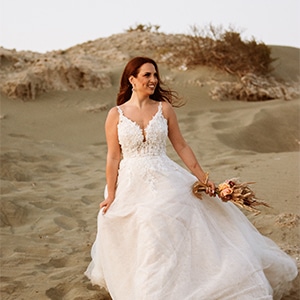 Καλοκαιρινός γάμος στη Λεμεσό με ανθοσυνθέσεις από pampas grass | Αριάδνη & Χάρης