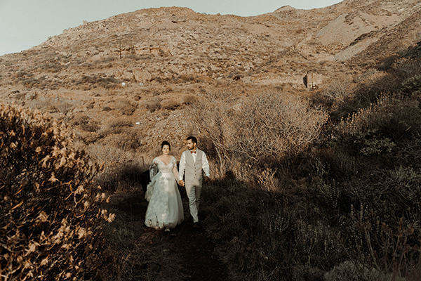 Καλοκαιρινός γάμος στη Σέριφο με ρομαντικά στιγμιότυπα | Anne & Βασίλης