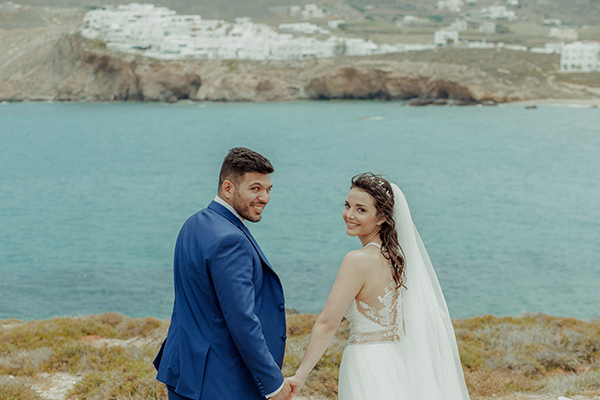 Boho καλοκαιρινός γάμος στη Νάξο με ρομαντικές λεπτομέρειες | Σοφία-Μαρία & Αποστόλης