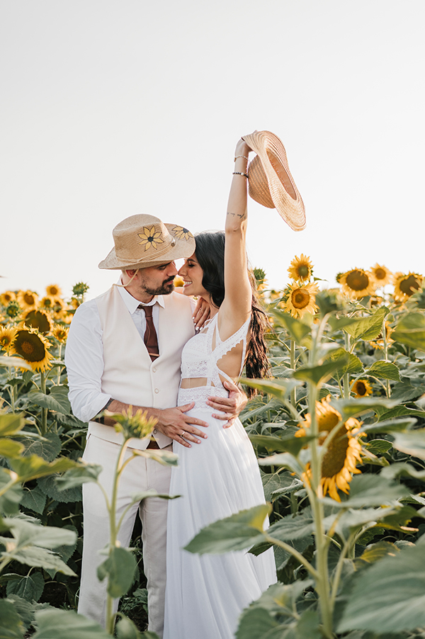 lovely-summer-wedding-thessaloniki-sunflowers_01z