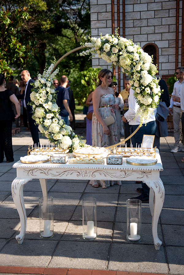 romantic-summer-wedding-thessaloniki-white-hydrangeas_15