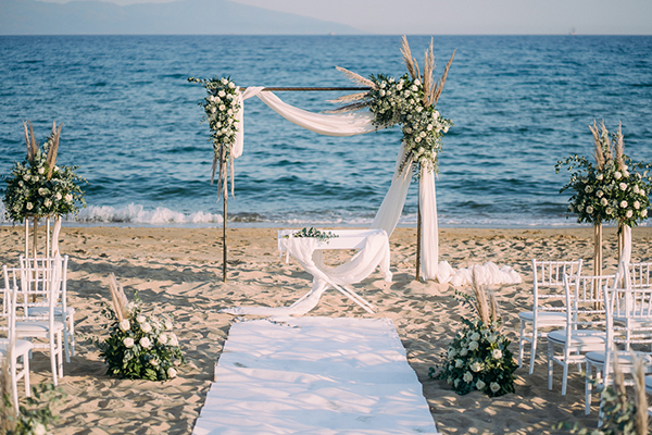 ultra-romantic-summer-wedding-kavala-white-roses_04