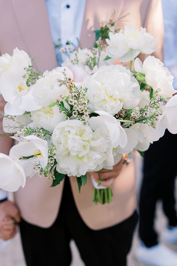 beautiful-summer-wedding-athens-romantic-flowers_14x