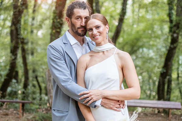Μποέμ καλοκαιρινός γάμος στην Πρέβεζα με ρομαντικές λεπτομέρειες | Ηλιάνα & Παντελής