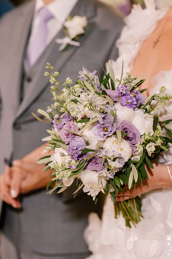 modern-summer-wedding-thessaloniki-white-purple-blooms_19