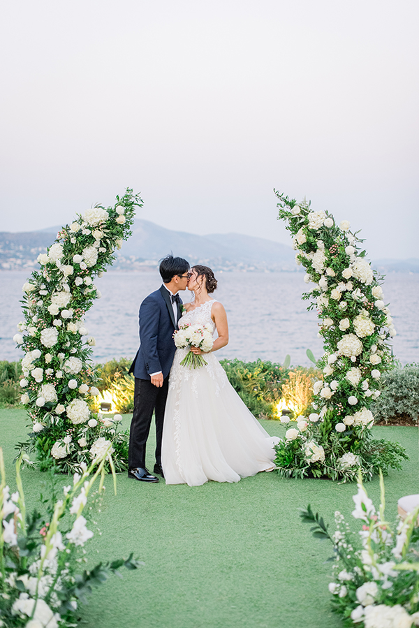 romantic-chic-wedding-athenian-riviera-lush-floral-arrangments_18