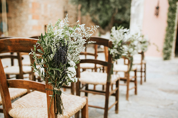 romantic-destination-wedding-crete-dried-flowers_12