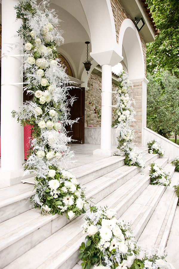 romantic-summer-wedding-kavala-white-flowers_09