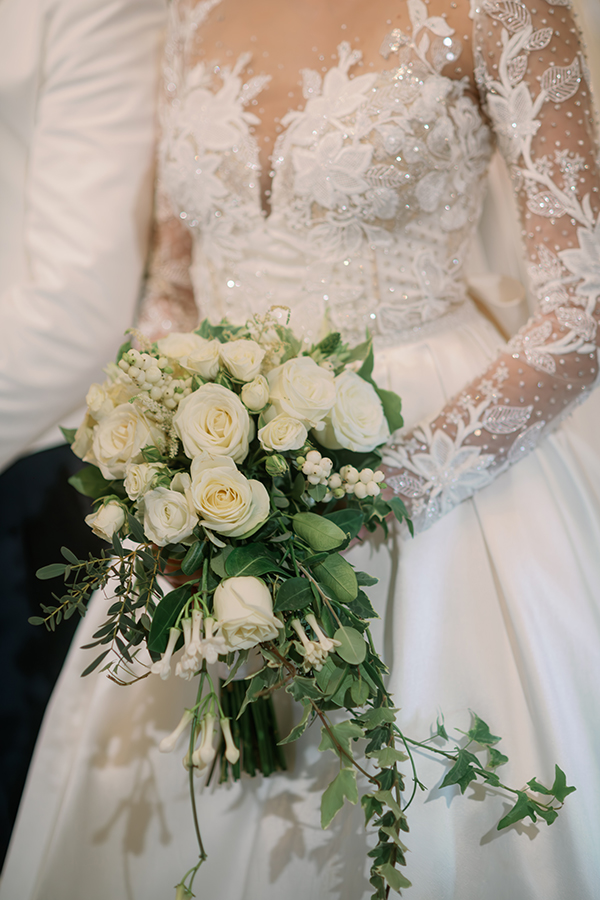 romantic-military-wedding-limassol-all-white-flowers_17