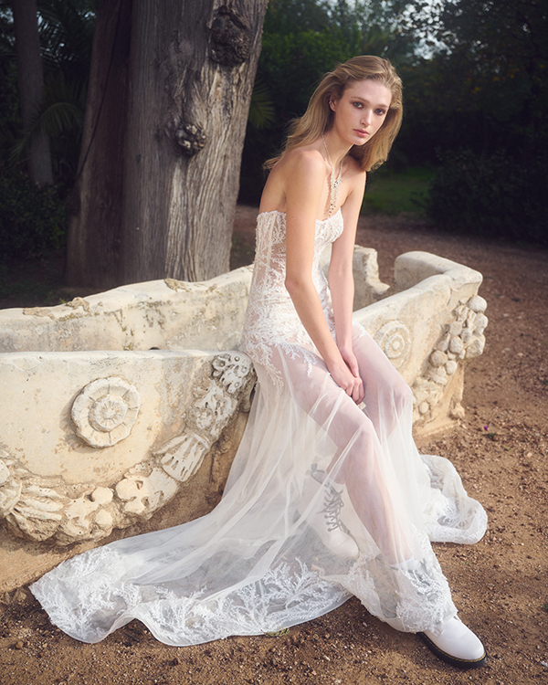 ultra-gorgeous-wedding-gowns-mary-barola_15