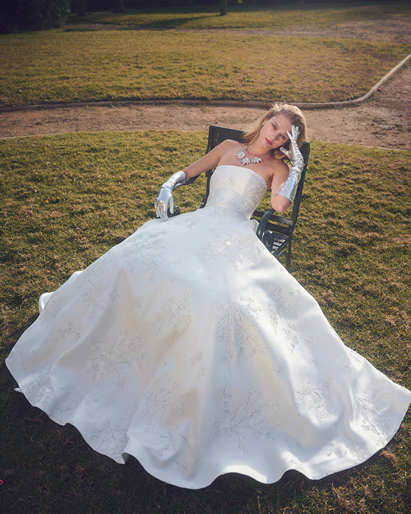 ultra-gorgeous-wedding-gowns-mary-barola_18