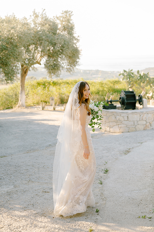 destination-summer-wedding-crete-olive-theme_25