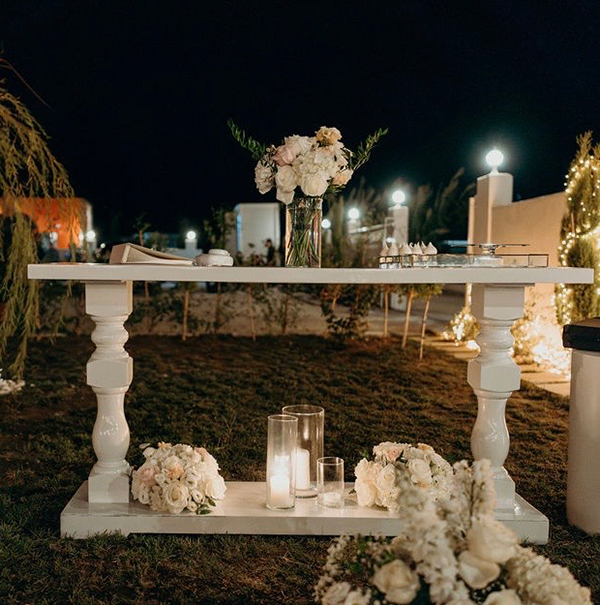 romantic-fall-wedding-naxos-white-flowers_17
