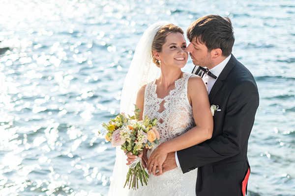 Όμορφος καλοκαιρινός γάμος στην Τήνο με peach αποχρώσεις | Ιωάννα & Πέτρος