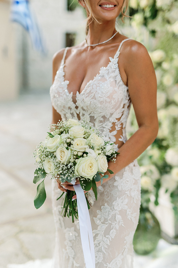 romantic-wedding-all-white-flowers-chic-details_24