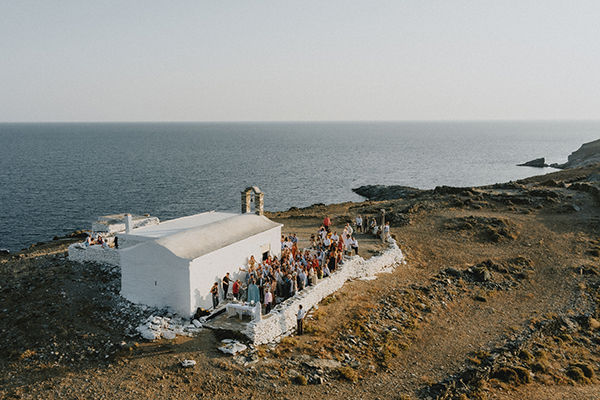 summer-wedding-kythnos-quaint-chapel_21